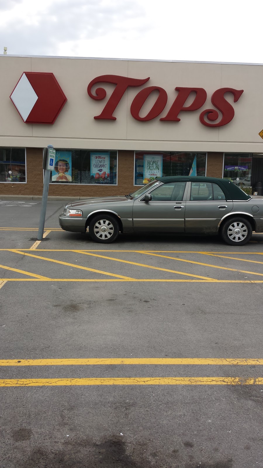 Tops Friendly Market | 3949 Lockport Olcott Rd, Lockport, NY 14094, USA | Phone: (716) 439-8900