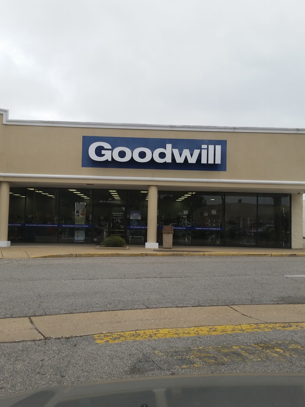 Goodwill Lynnhaven Retail Store | 600 S Lynnhaven Rd, Virginia Beach, VA 23452, USA | Phone: (757) 213-4474