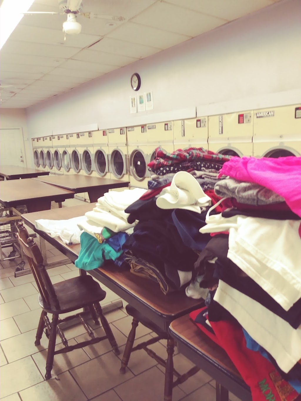 Mitchell Laundry | 5523 Maryville Rd, Granite City, IL 62040, USA | Phone: (618) 406-4479