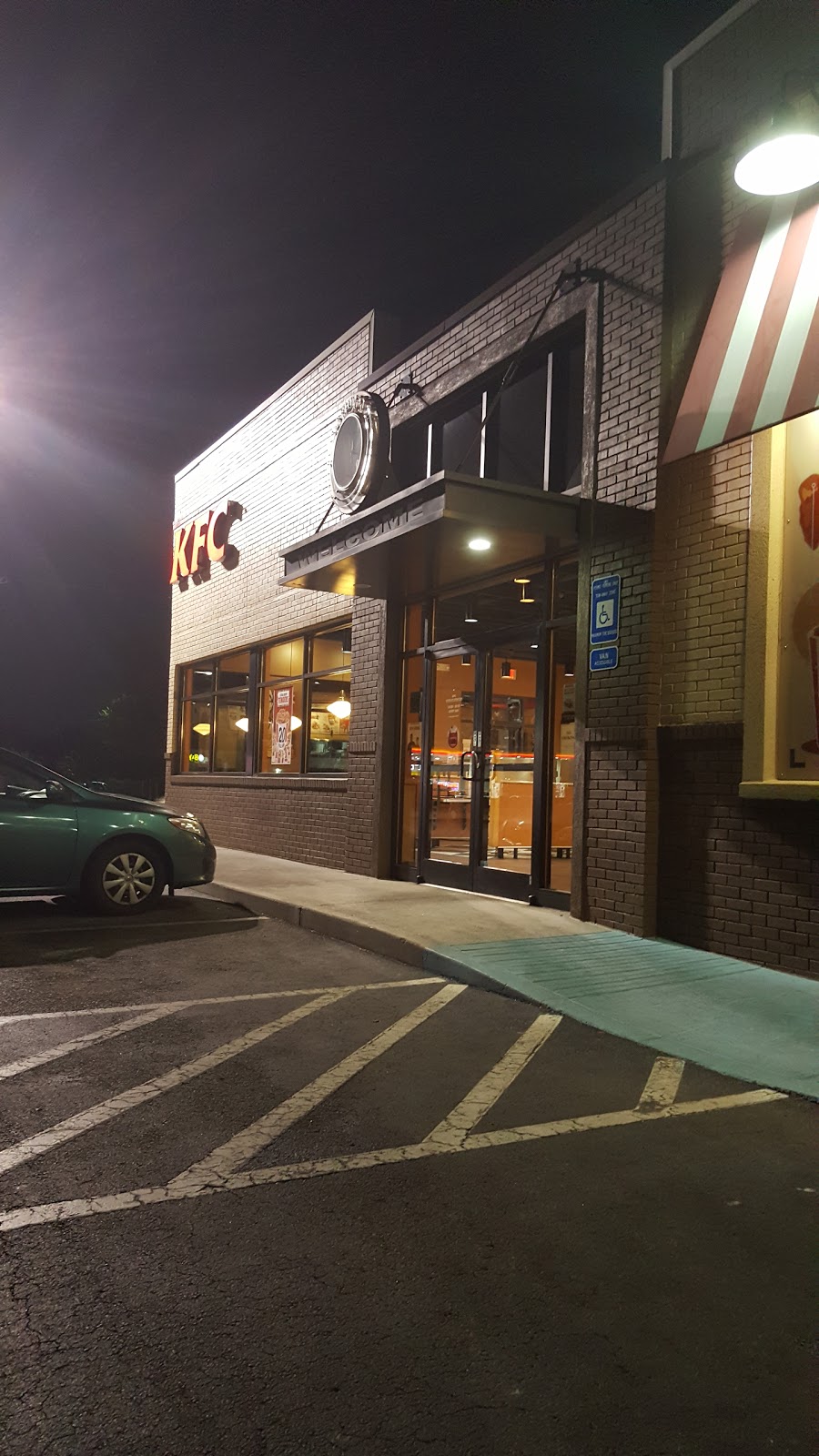 KFC | 4776 Sugarloaf Pkwy, Lawrenceville, GA 30044, USA | Phone: (678) 518-4059