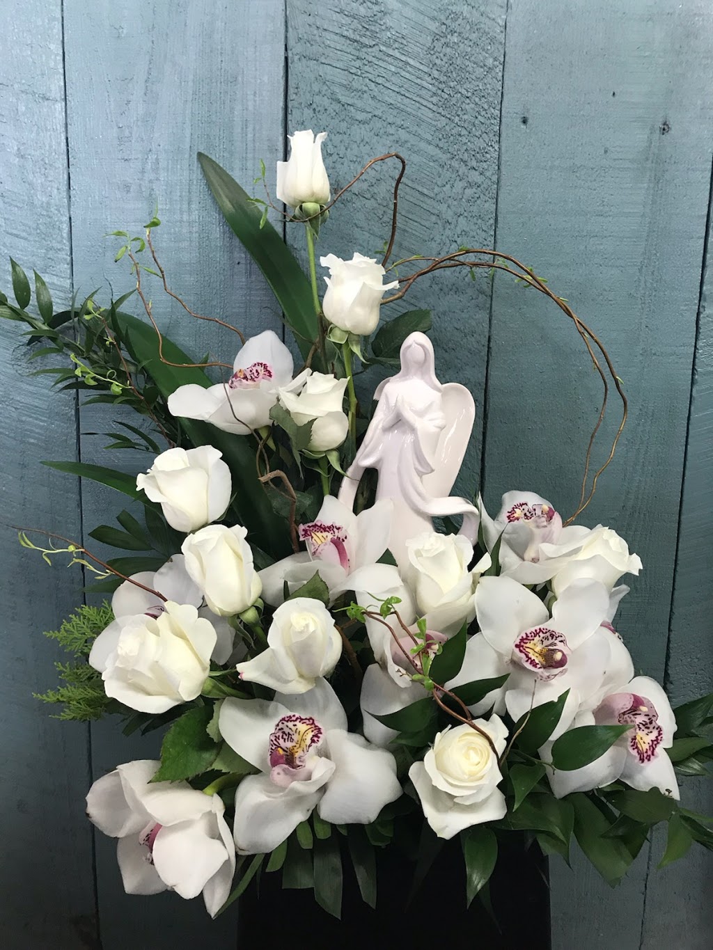 Tewksbury Florist & Greenery | 402 Main St, Tewksbury, MA 01876, USA | Phone: (978) 851-7446