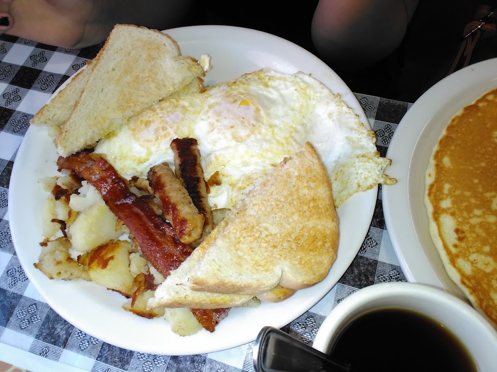 Bernies Diner | 3741 Pittsburgh St, Perryopolis, PA 15473, USA | Phone: (724) 736-2100