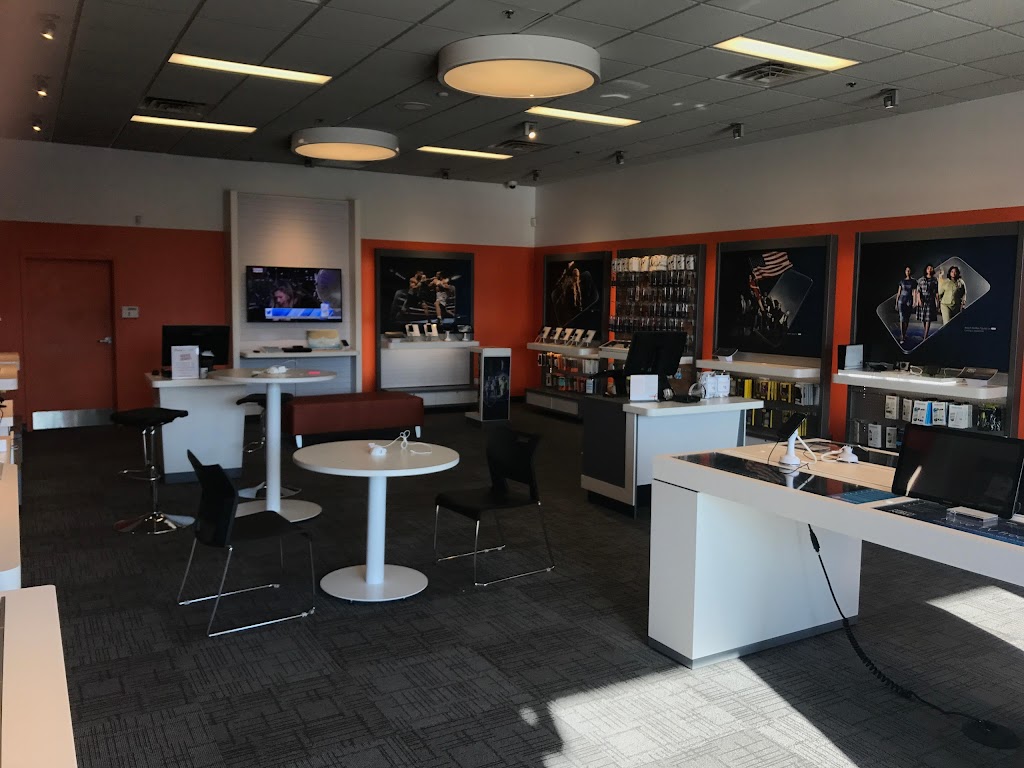 AT&T Store | 1217 N Port Washington Rd, Grafton, WI 53024, USA | Phone: (262) 375-3355