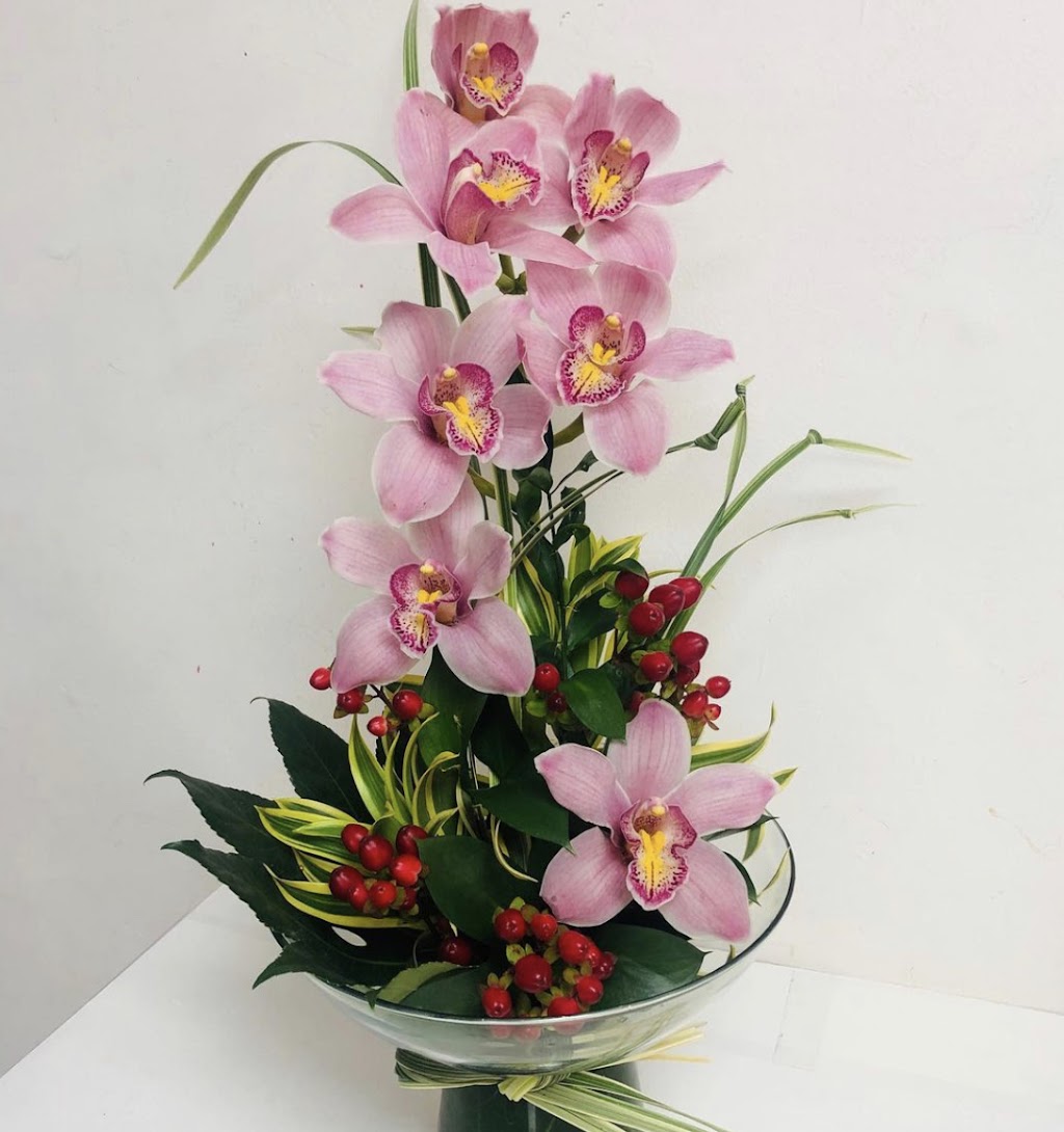 Austin Florist Concierge | 11098 Applewood Dr, Austin, TX 78758, USA | Phone: (737) 377-2115