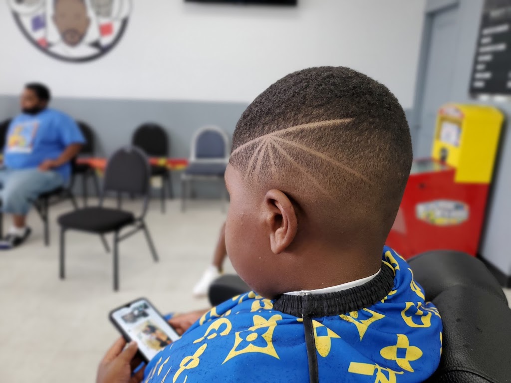 Top Dawg Barber Shop | 220 E Southern Ave, Phoenix, AZ 85040, USA | Phone: (602) 293-3980