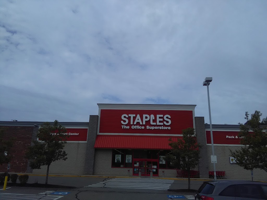 Staples | 800 Lexington St, Waltham, MA 02451, USA | Phone: (781) 899-4943