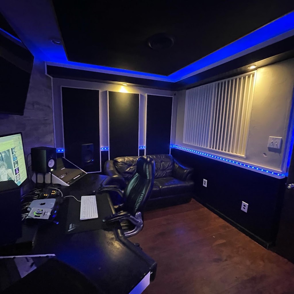 De3 Recording Studios | 2220 Atlanta Rd SE suite 121, Smyrna, GA 30080, USA | Phone: (404) 468-4308