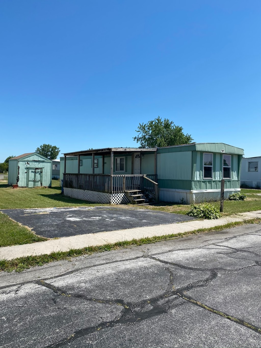 Cypress Point Mobile Home Park | 2510 Consaul St, Toledo, OH 43605, USA | Phone: (419) 691-7266