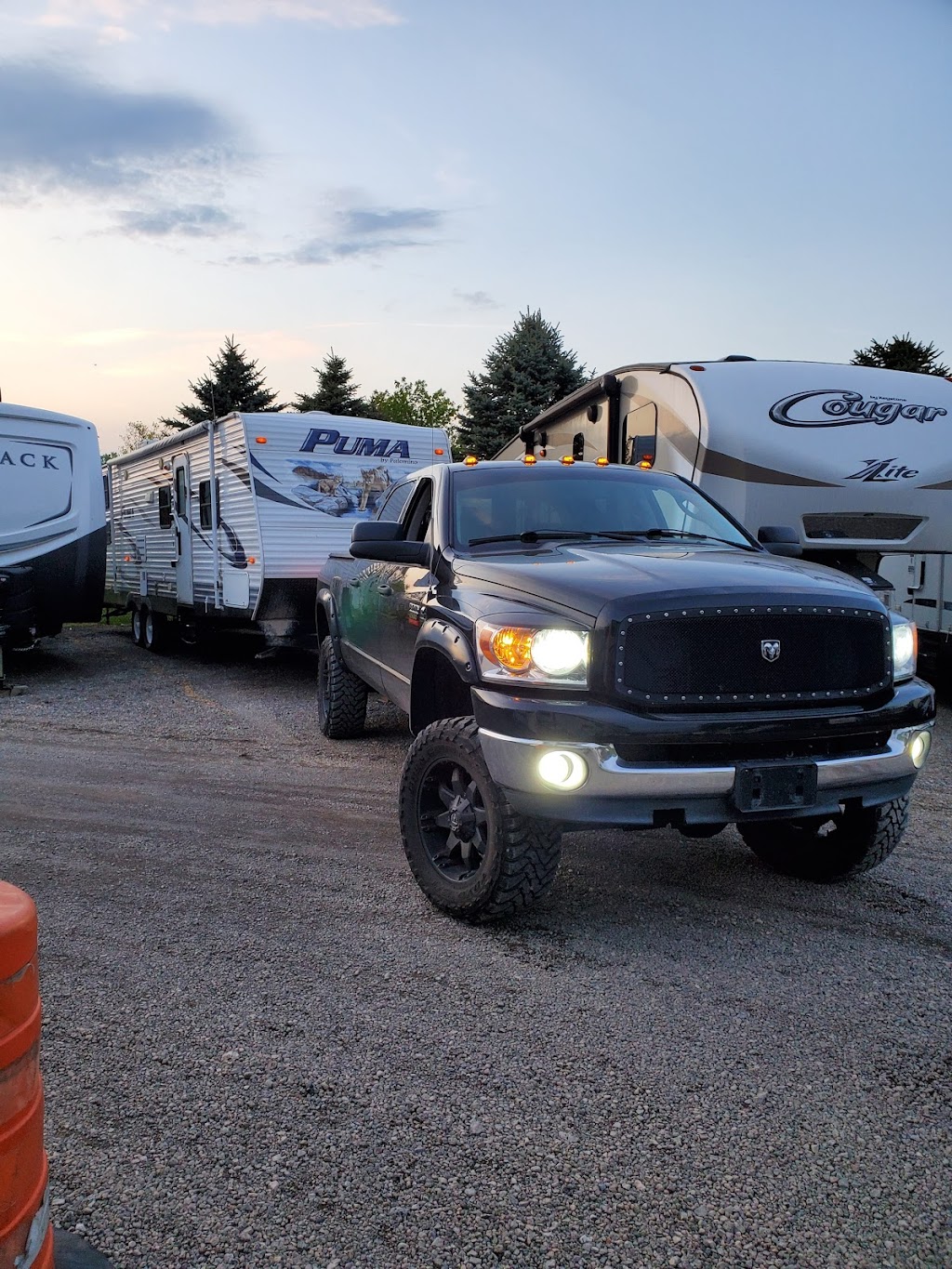 Bills Trailer Storage | 18452 Telegraph Rd, Romulus, MI 48174, USA | Phone: (734) 941-5330