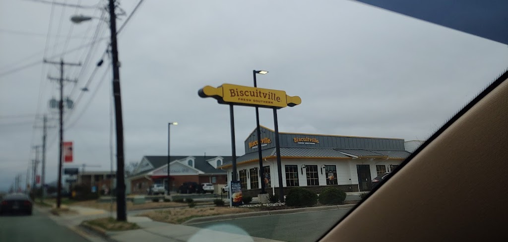 Biscuitville | 310 S Main St, Graham, NC 27253, USA | Phone: (336) 570-1877