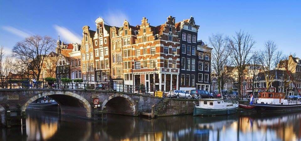 Boat Rental Amsterdam - Boatnow | Nieuwezijds Voorburgwal 334, 1012 RV Amsterdam, Netherlands | Phone: 06 52000201