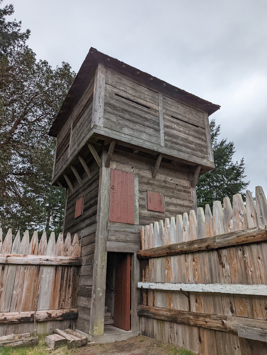 Fort Nisqually Living History Museum | 5519 Five Mile Dr, Tacoma, WA 98407, USA | Phone: (253) 404-3970