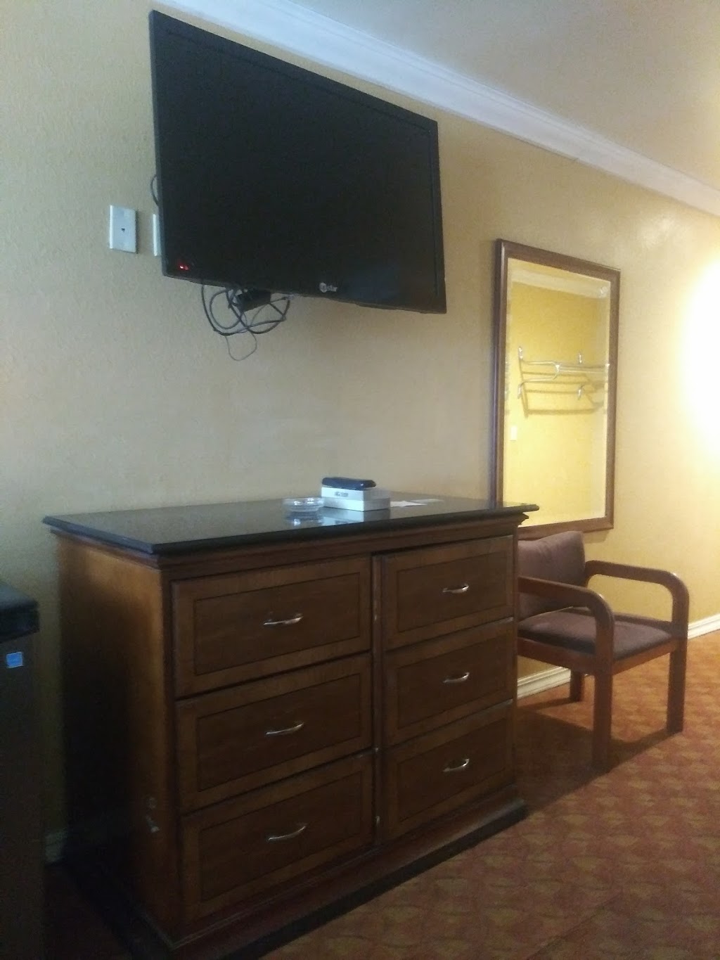 Bellflower Travel Inn | 16400 Lakewood Blvd, Bellflower, CA 90706, USA | Phone: (562) 920-9656