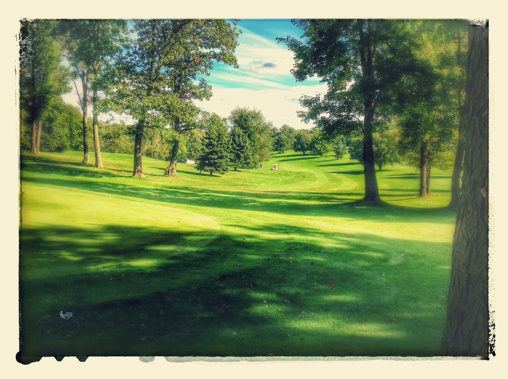 Hiland Golf Course | 106 St Wendelin Rd, Butler, PA 16002, USA | Phone: (724) 287-8814