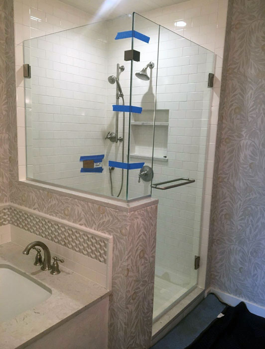 Kettle Moraine Glass & Shower Door | 3800 S River Rd, West Bend, WI 53095, USA | Phone: (262) 674-1900