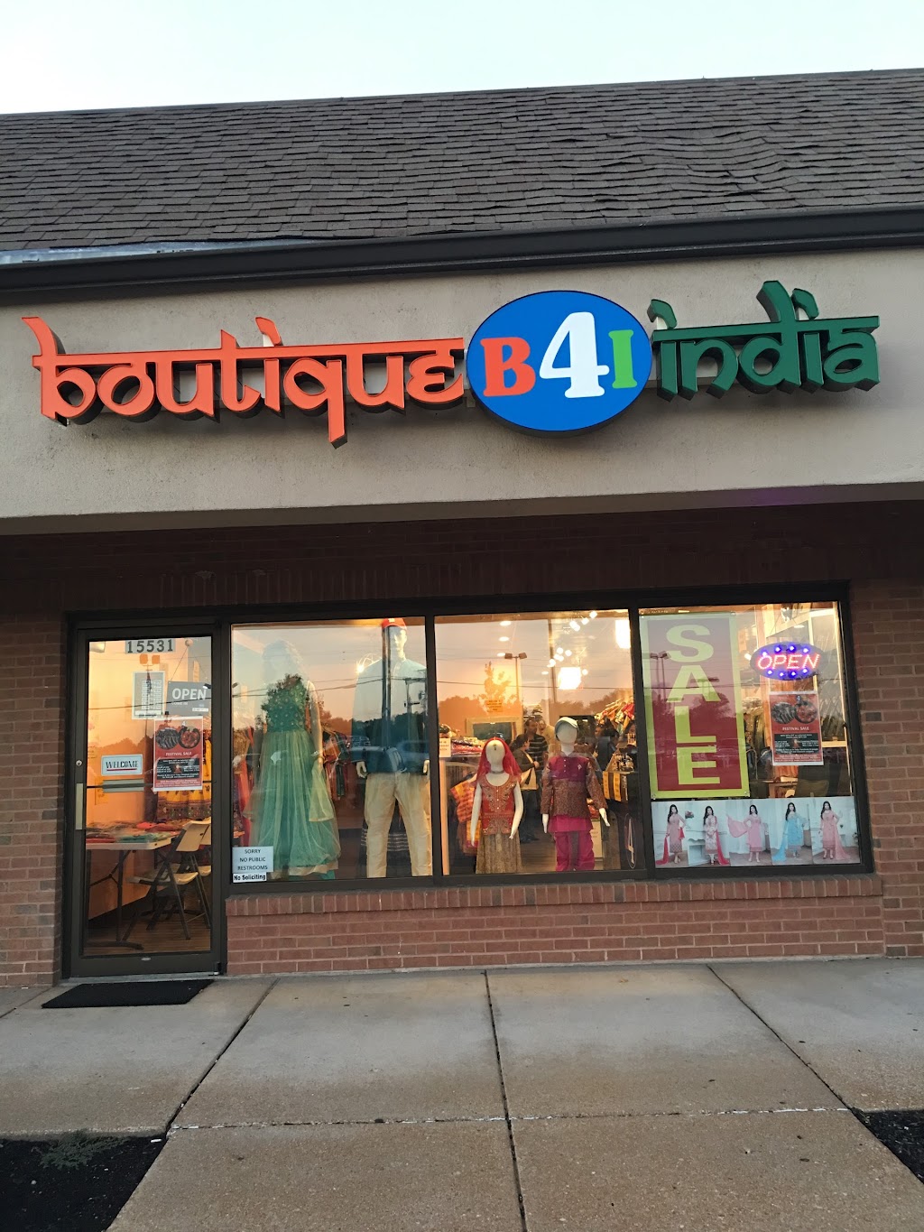 Boutique4India | 15531 Manchester Rd, Ellisville, MO 63011, USA | Phone: (636) 220-9012