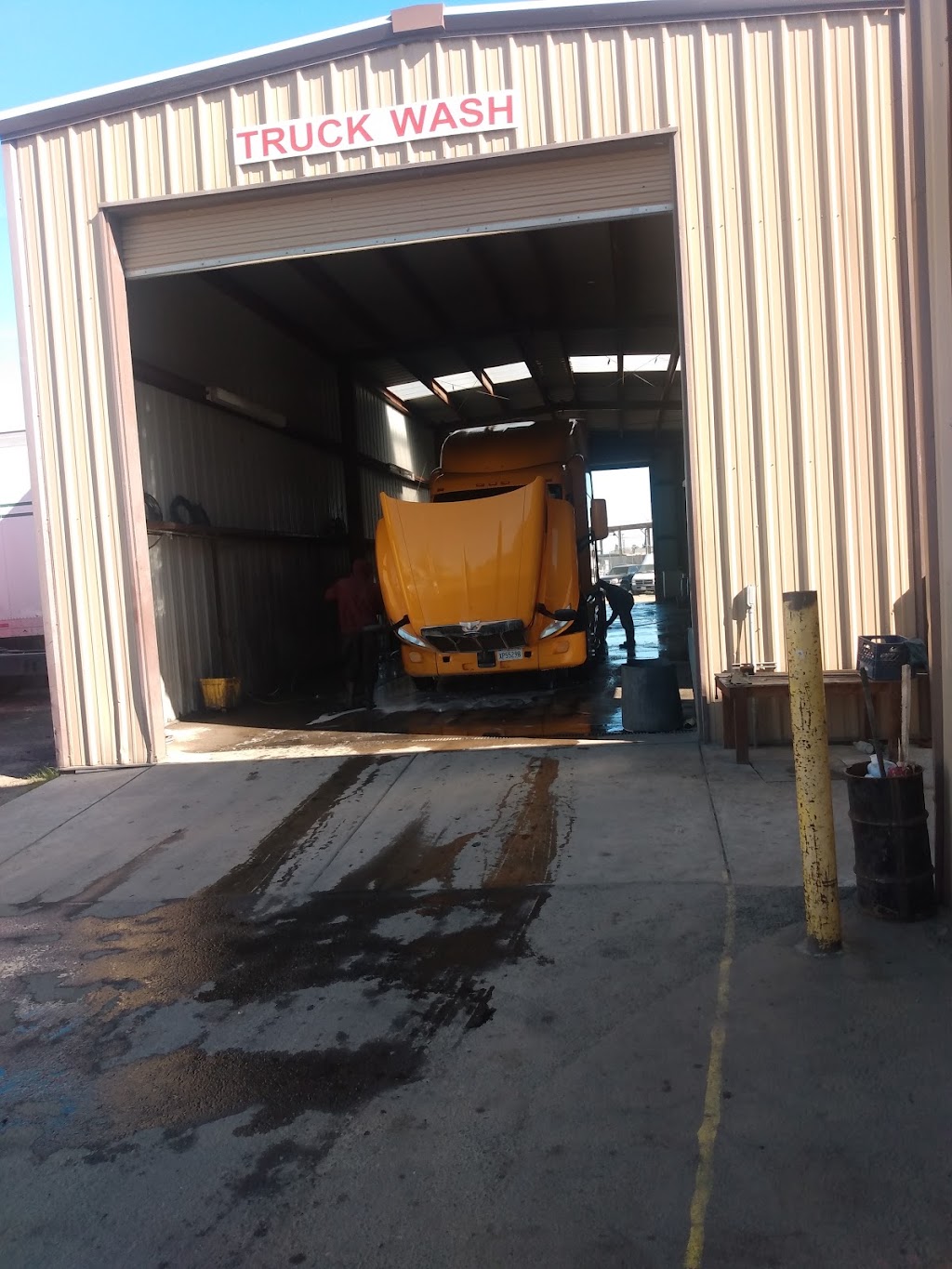 DK Sangha Truck Wash | 7529 Reese Rd, Sacramento, CA 95828, USA | Phone: (209) 328-9380