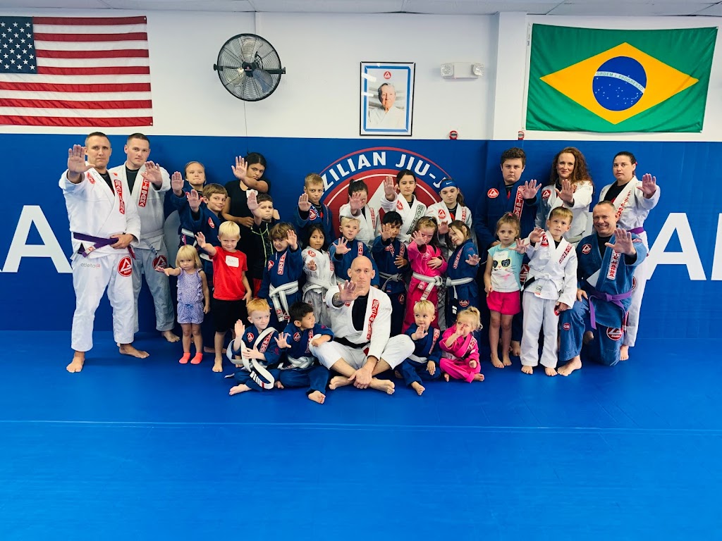 Gracie Barra Burleson Brazilian Jiu-Jitsu | 201-C, NE Wilshire Blvd, Burleson, TX 76028, USA | Phone: (817) 720-5577