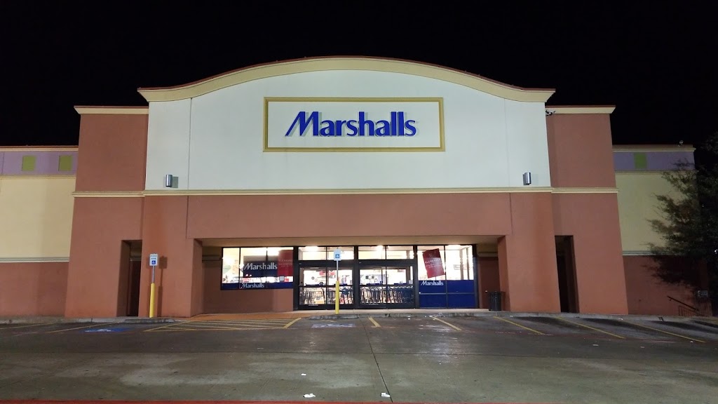 Marshalls | 3434 W Illinois Ave, Dallas, TX 75211, USA | Phone: (214) 331-1300