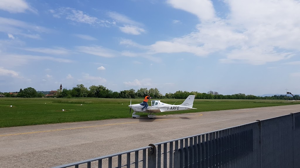 Aeroclub A. Ferrarin - Scuola di volo - Thiene | Via Prà Novei, 13, 36016 Thiene VI, Italy | Phone: 0445 380883