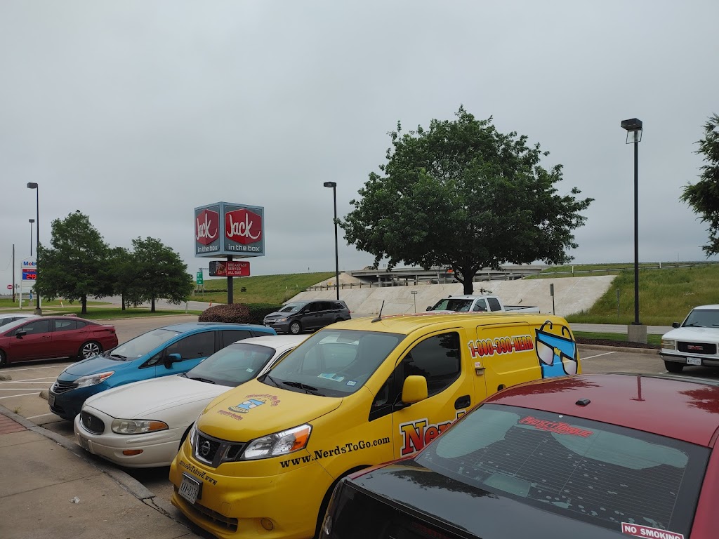 Jack in the Box | 110 W Katherine P Rains Dr, Cleburne, TX 76033, USA | Phone: (817) 202-0145