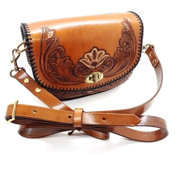 American Leather Crafts | 7103 NE 72nd St, Kansas City, MO 64119, USA | Phone: (816) 781-5477