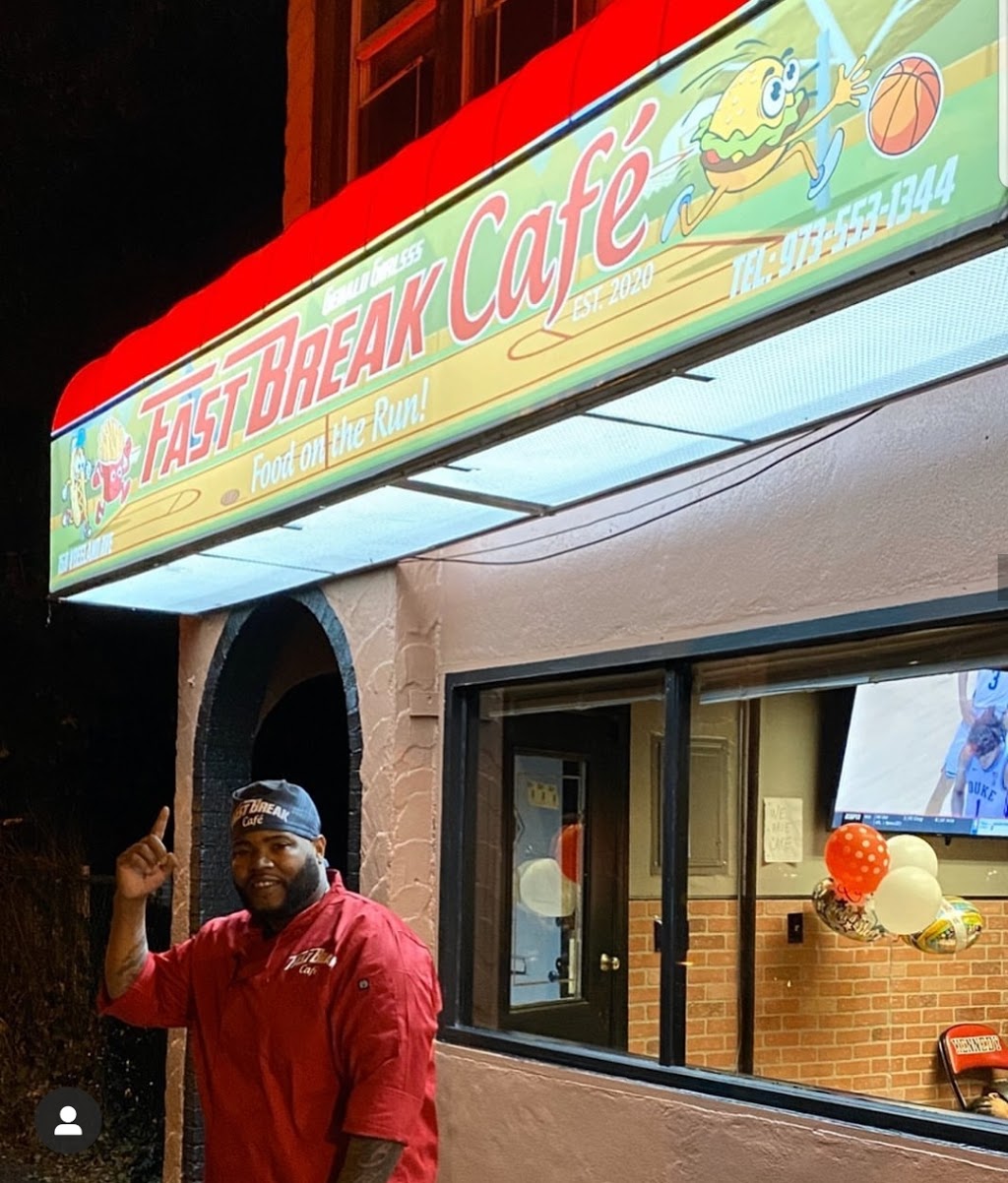 FastBreak Cafe | 168 Vreeland Ave, Paterson, NJ 07504, USA | Phone: (973) 553-1344