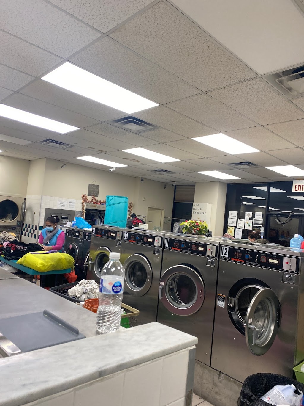 Sunny Day Laundromat | 407 Danforth Ave, Jersey City, NJ 07305, USA | Phone: (201) 946-1720