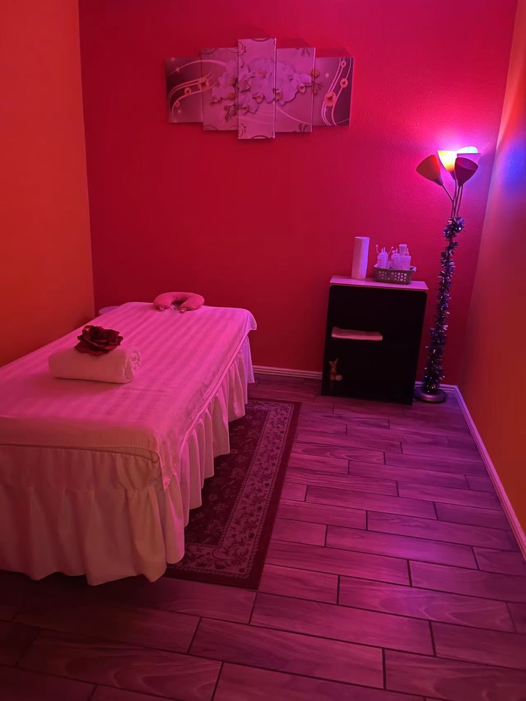 Lavender Spa Massage | 9210 W Peoria Ave #2, Peoria, AZ 85345, USA | Phone: (626) 438-7930