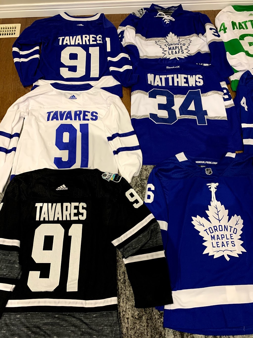 Lundy’s Jersey Outlet | 1 Lundys Ln, Niagara Falls, ON L2G 1V7, Canada | Phone: (905) 517-0146