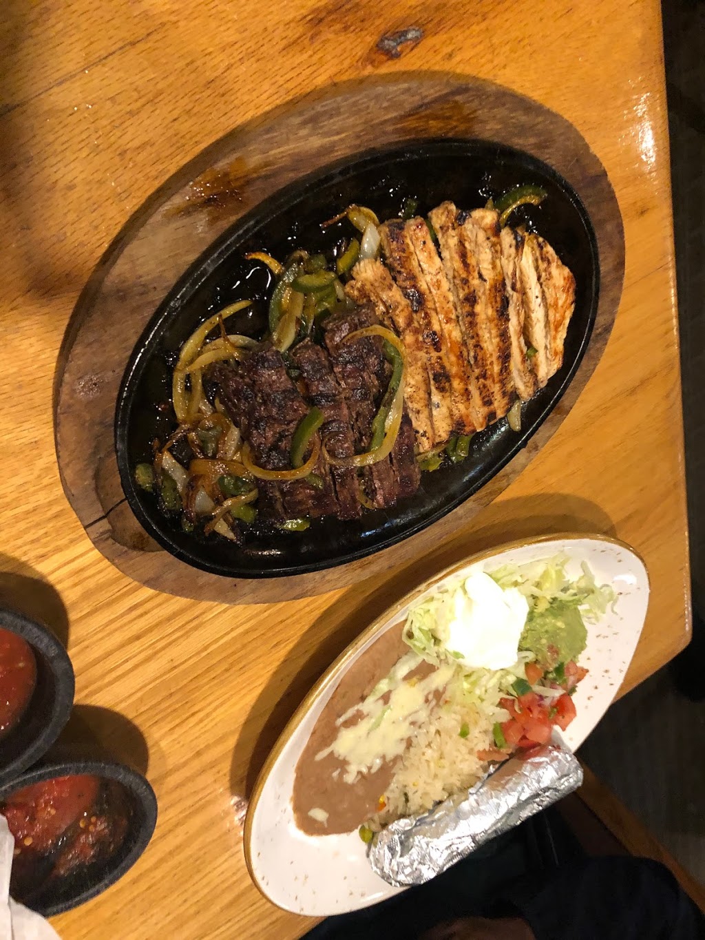 Laredos Mexican Bar & Grill | 1860 Sandy Plains Rd, Marietta, GA 30066, USA | Phone: (678) 453-3663
