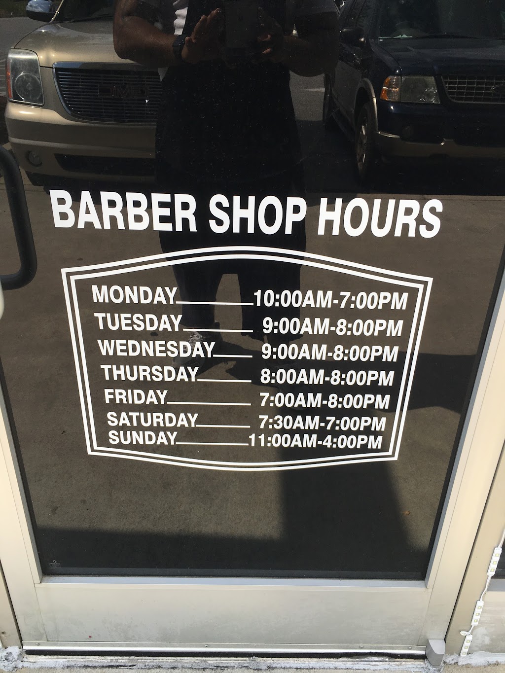 The Barber Shop Lounge | 5400 W Fayetteville Rd #100, College Park, GA 30349, USA | Phone: (706) 352-8339