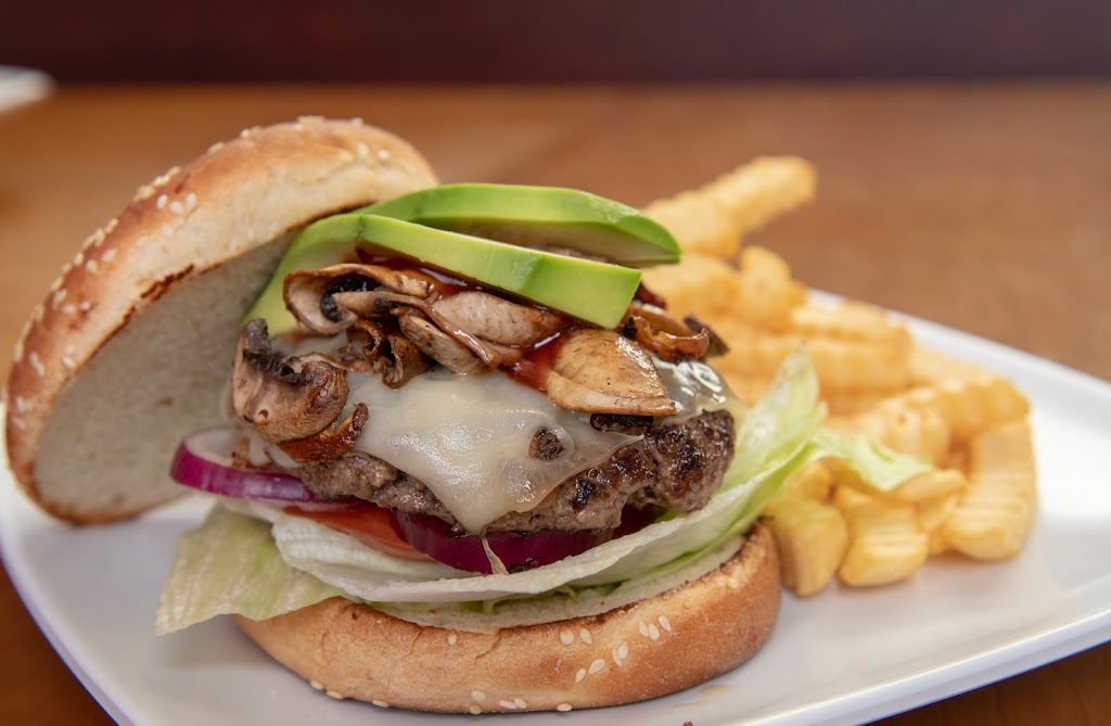 BBQ & Burgers | 2114 Sutterville Rd, Sacramento, CA 95822, USA | Phone: (916) 399-4951