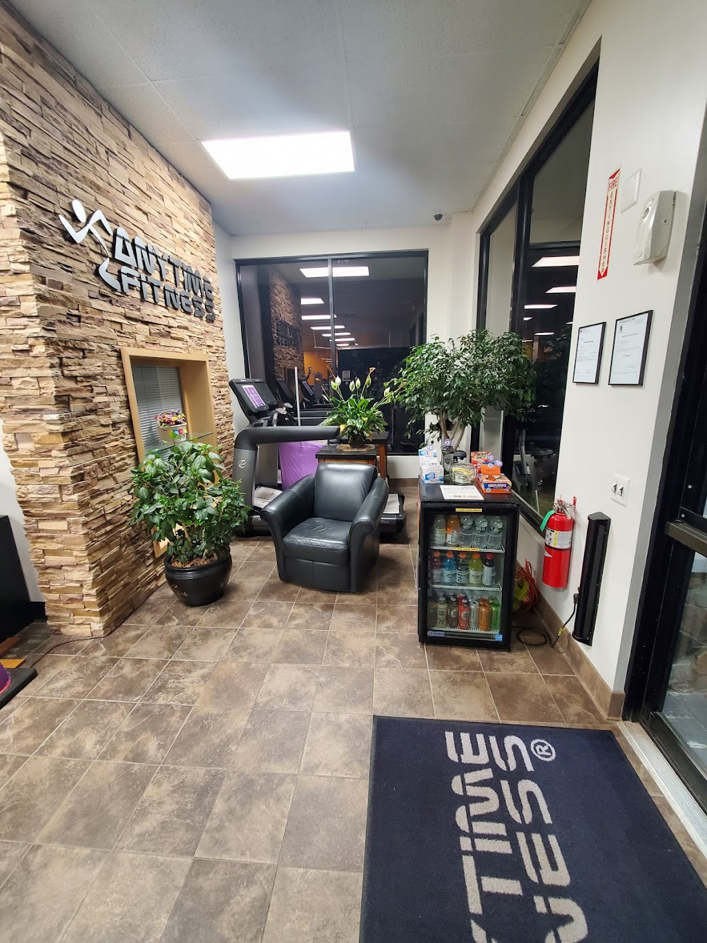 MM Salon And Spa | 1217 W Lindsey St, Norman, OK 73069, USA | Phone: (405) 364-1325