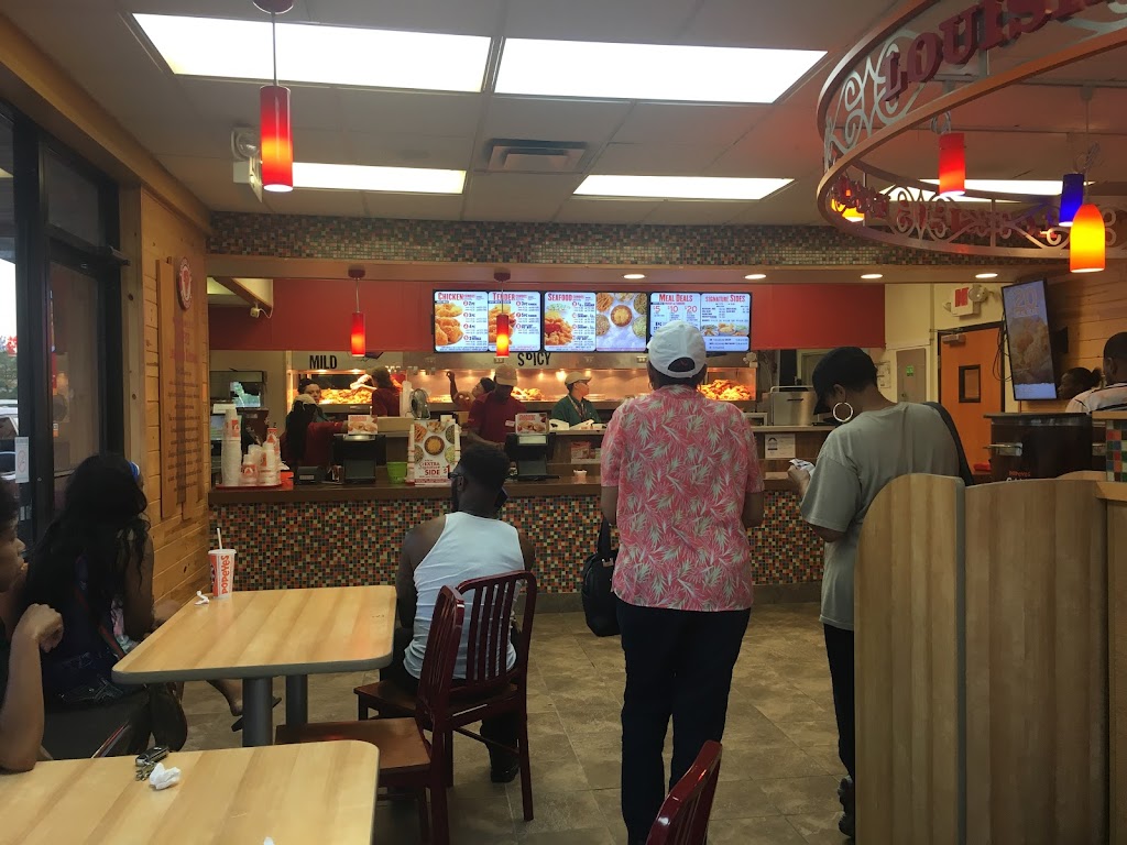 Popeyes Louisiana Kitchen | 6011 N Illinois St, Fairview Heights, IL 62208, USA | Phone: (618) 398-4626