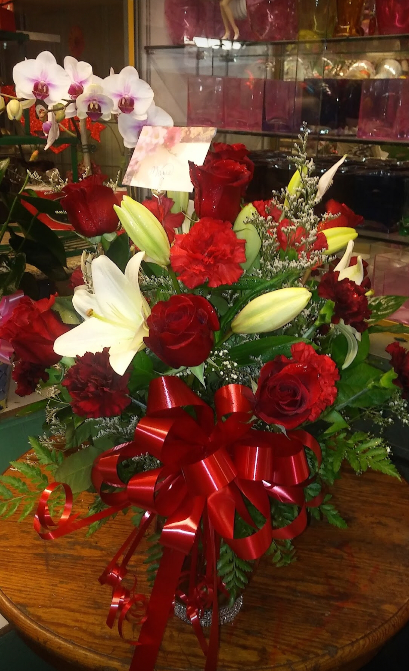 The Love Stop Florist | 1018 McHenry Ave, Modesto, CA 95350, USA | Phone: (510) 919-5148