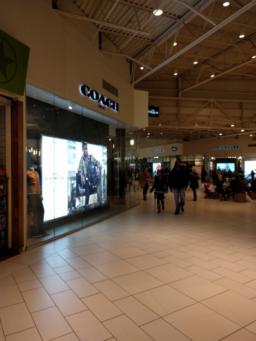 COACH Outlet | 651 Kapkowski Rd Space 2024, Elizabeth, NJ 07201, USA | Phone: (908) 820-0184