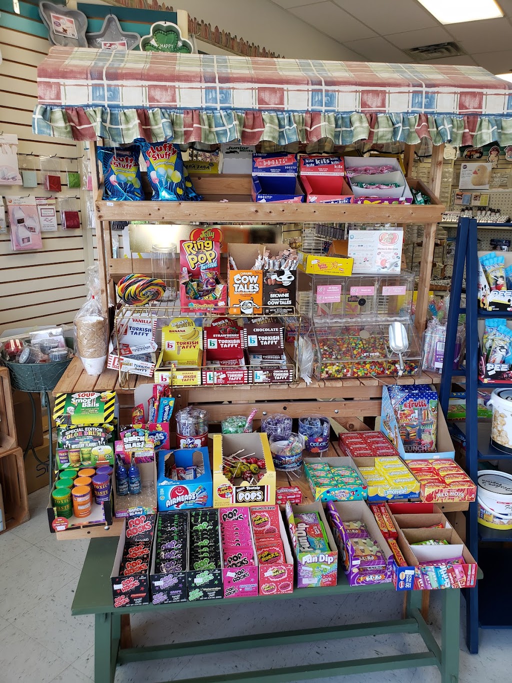 Stephanies Sweets | 134 N Tollgate Rd, Bel Air, MD 21014, USA | Phone: (410) 893-0700