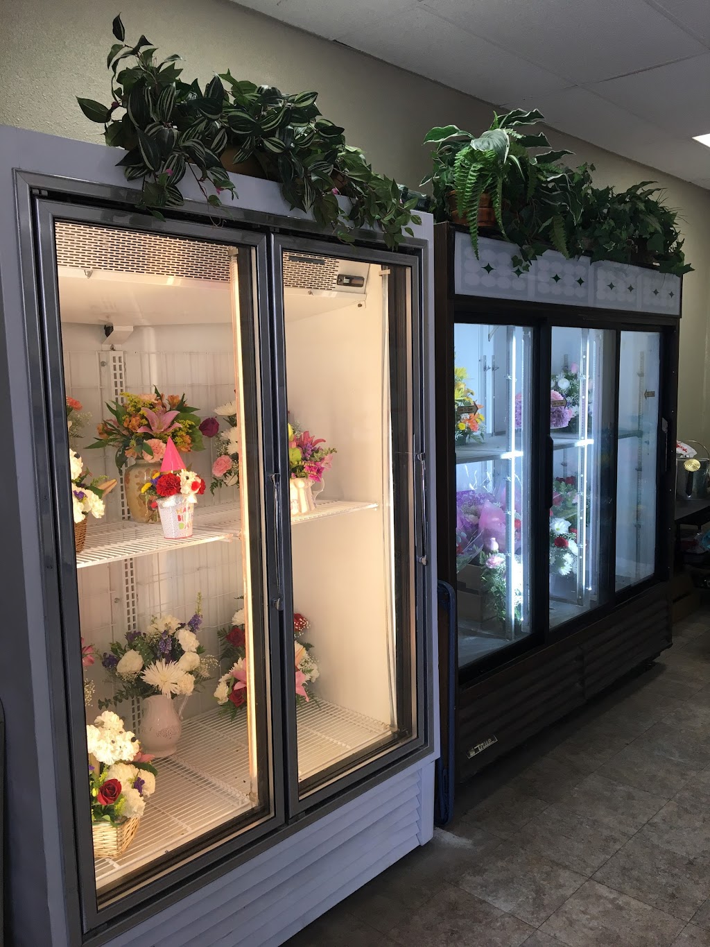 Evelyns Flower Shop | 4122 Philadelphia St Suite E, Chino, CA 91710, USA | Phone: (909) 270-3171