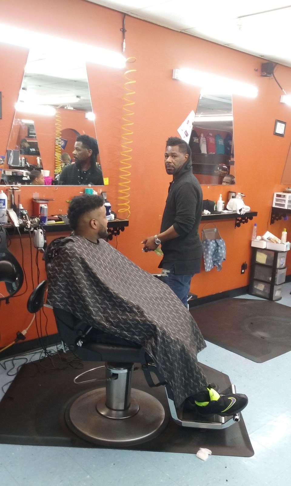 Barber All Stars | 5613 McCart Ave, Fort Worth, TX 76133, USA | Phone: (817) 484-6844