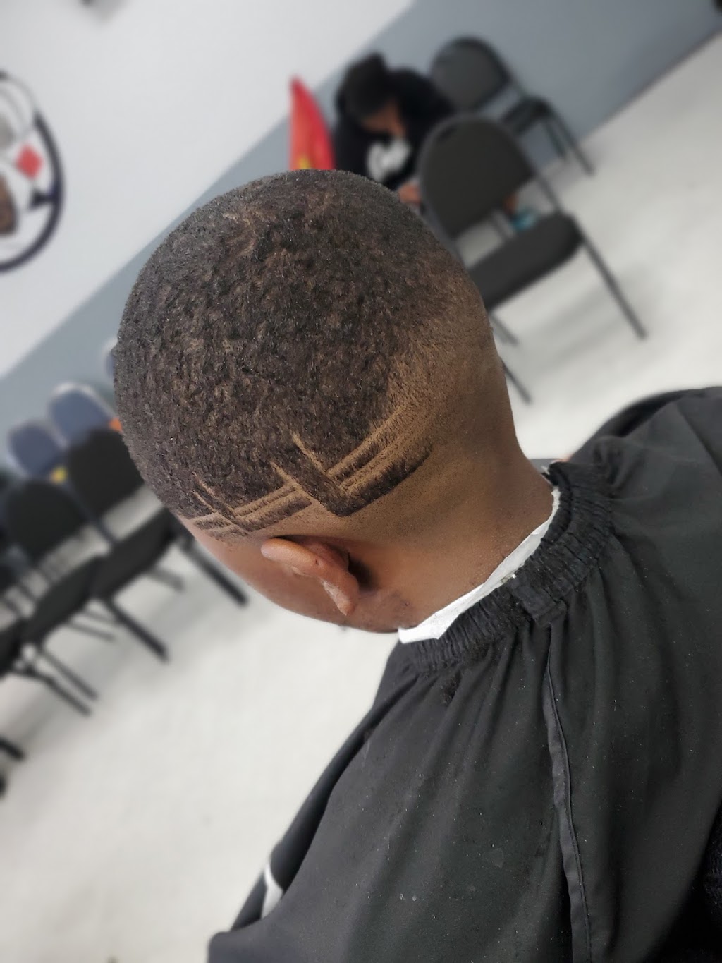 Top Dawg Barber Shop | 220 E Southern Ave, Phoenix, AZ 85040, USA | Phone: (602) 293-3980