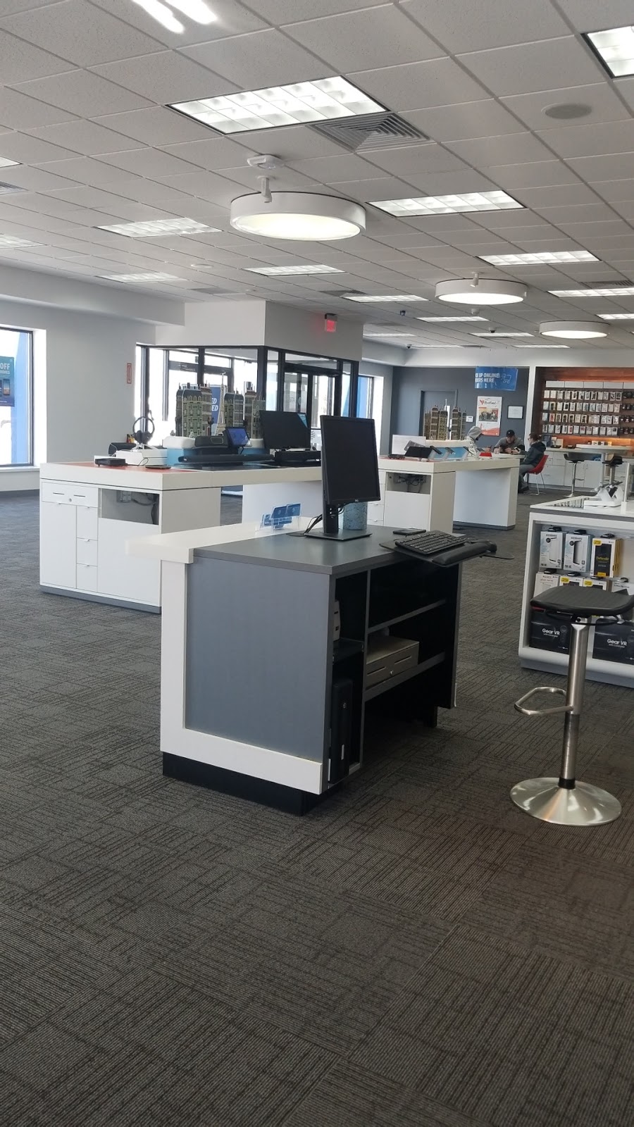 AT&T Store | 1124 W 7th St, Auburn, IN 46706, USA | Phone: (260) 766-6262