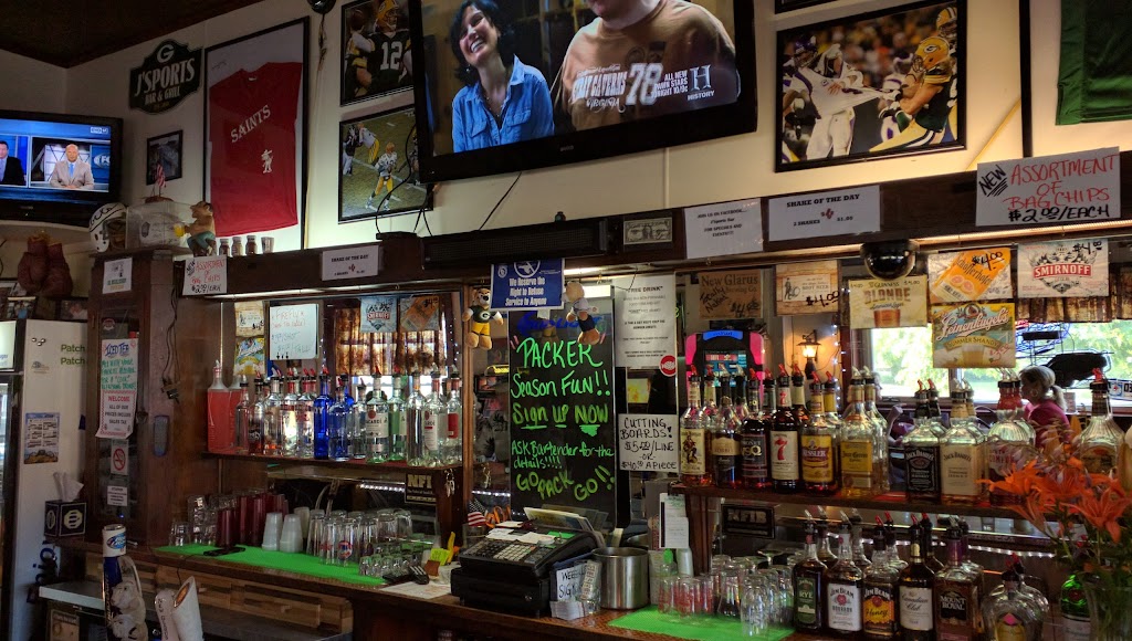 Js Sports Bar & Grill | 165 S Mill St, Saukville, WI 53080, USA | Phone: (262) 284-2831