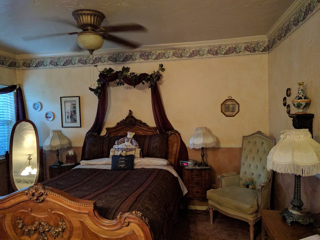 Butterfield Bed & Breakfast | 2284 Sunset Dr, Julian, CA 92036, USA | Phone: (800) 379-4262